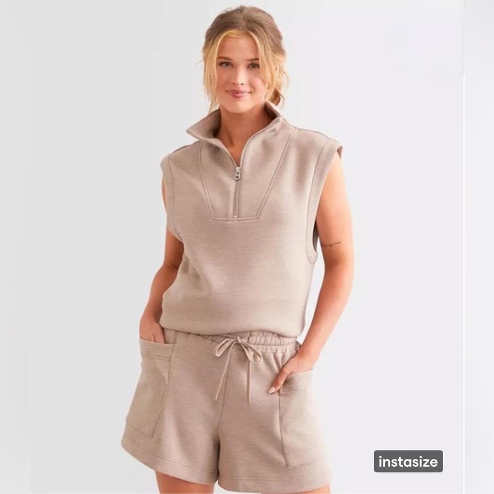 NWT Varley Magnolia Sleeveless Half-Zip Pullover